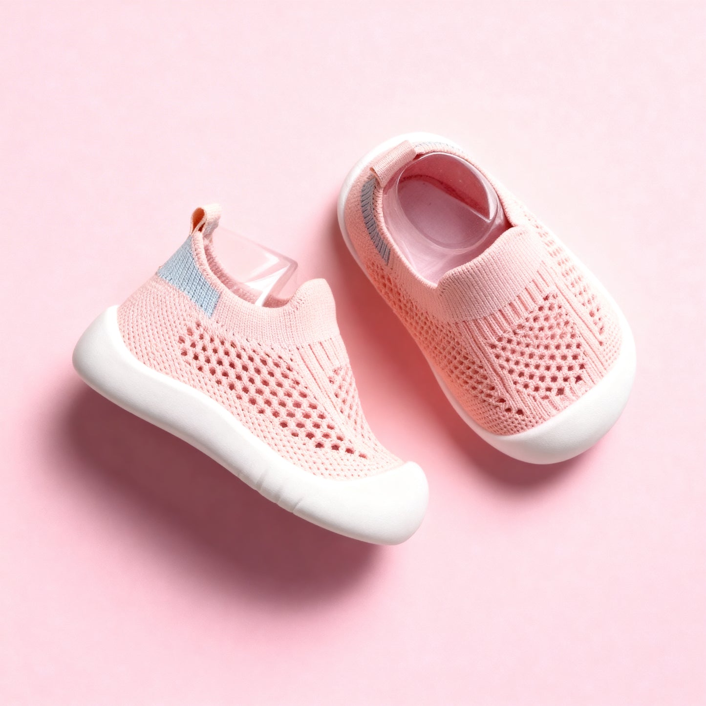 Möt Huggies: Mjuka slip-on sneakers för barn