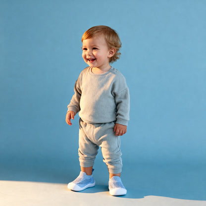 Möt Huggies: Mjuka slip-on sneakers för barn