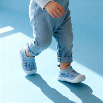 Möt Huggies: Mjuka slip-on sneakers för barn